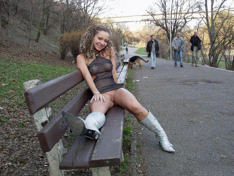 Exposed in Public Photo Woman Flashes Pussy in Park