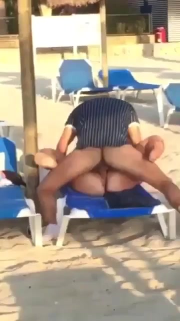 Cam Public Beach Sex - Couple Making Public Sex at the Beach